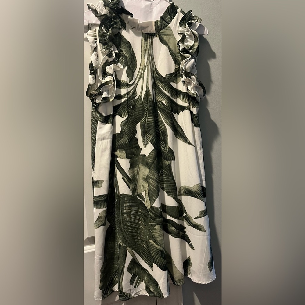 TCEC Tropical Leaf Print Dress